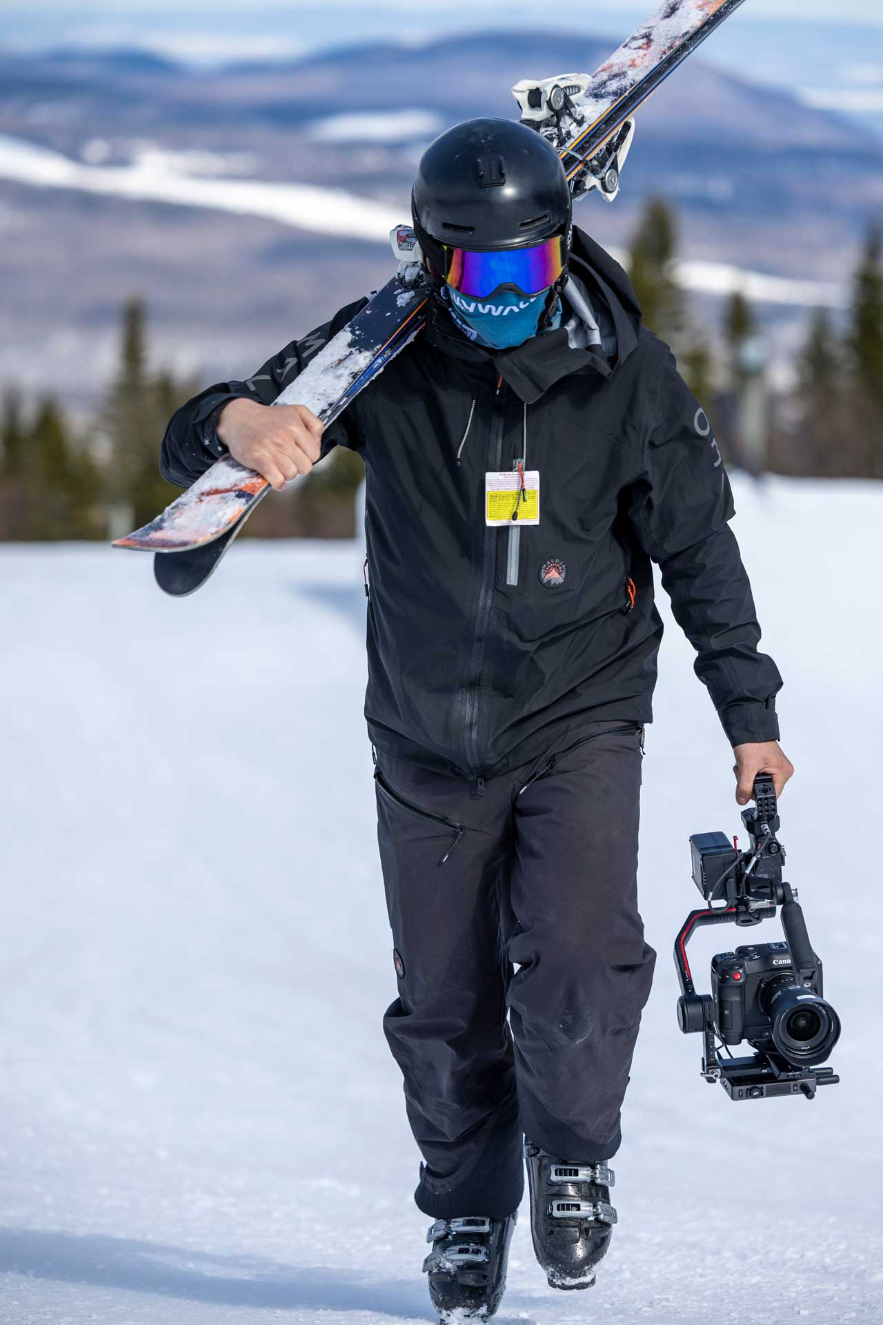 DoP Daniel Gierig with Ski